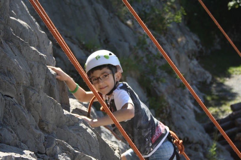 Village Camps International Summer Camp Leysin, Switzerland 2025-08-09 https://www.villagecamps.com/journals_admin/images/703-9-green climb (7).jpg